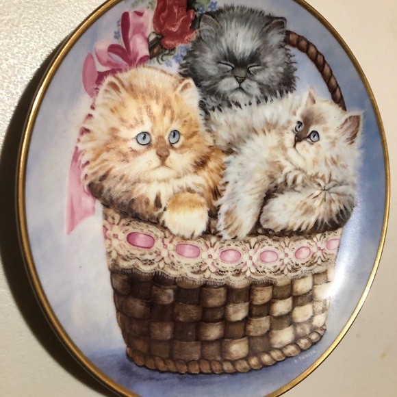 Three Little Kittens Collector Plate - Picture 5 of 5